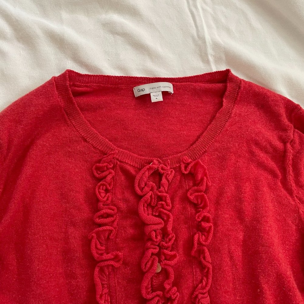 Red Ruffled Cashmere-blend Lightweight Sweater. - Picture 10 of 10